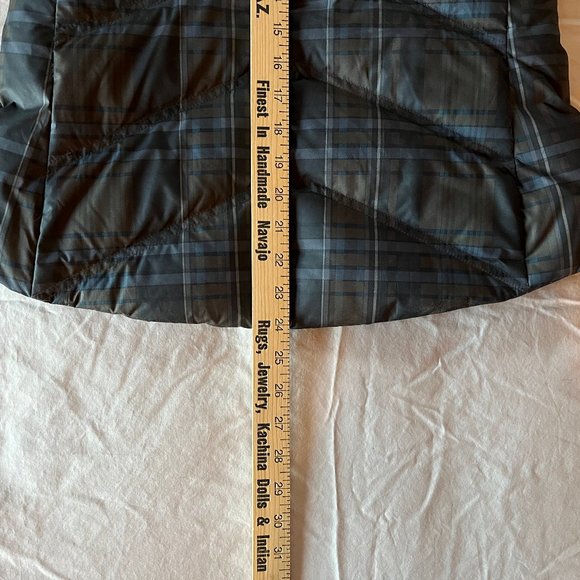 PATAGONIA Size Medium Women's 600 Down With It Full-Zip Tartan Plaid Hooded Vest - Picture 9 of 13